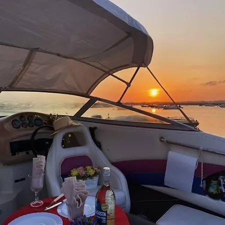 Båthotell Guestboat Milagre